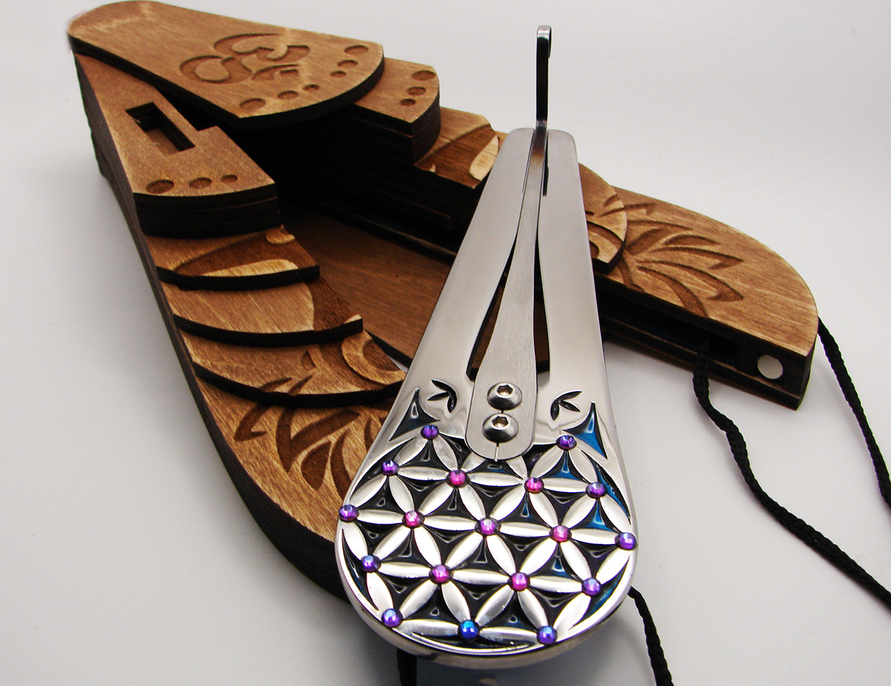 Jaw harp "FLOWER OF LIFE" with filling and rhinestones
